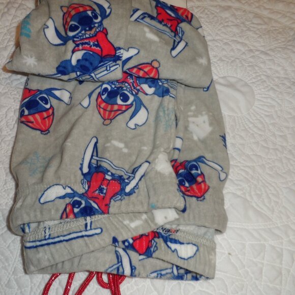 Womens 3X (22w-24w) Disney Winter Stitch Sleep Jogger Pants - Picture 6 of 6